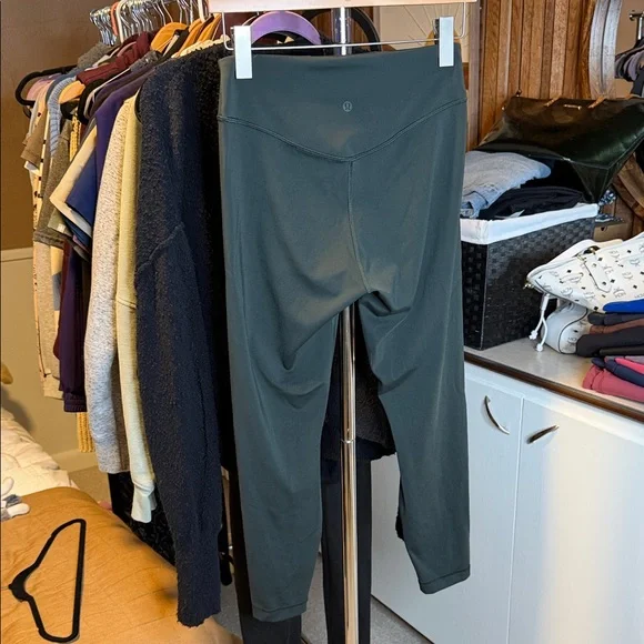 Lululemon Wunder Under SmoothCover High Rise 25” - Picture 3 of 7